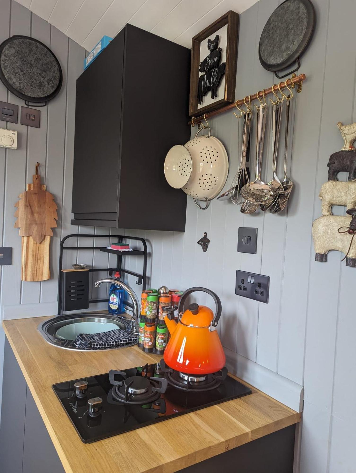 Rusty Duck Retreat Shepherds Hut Shedfield Exterior foto